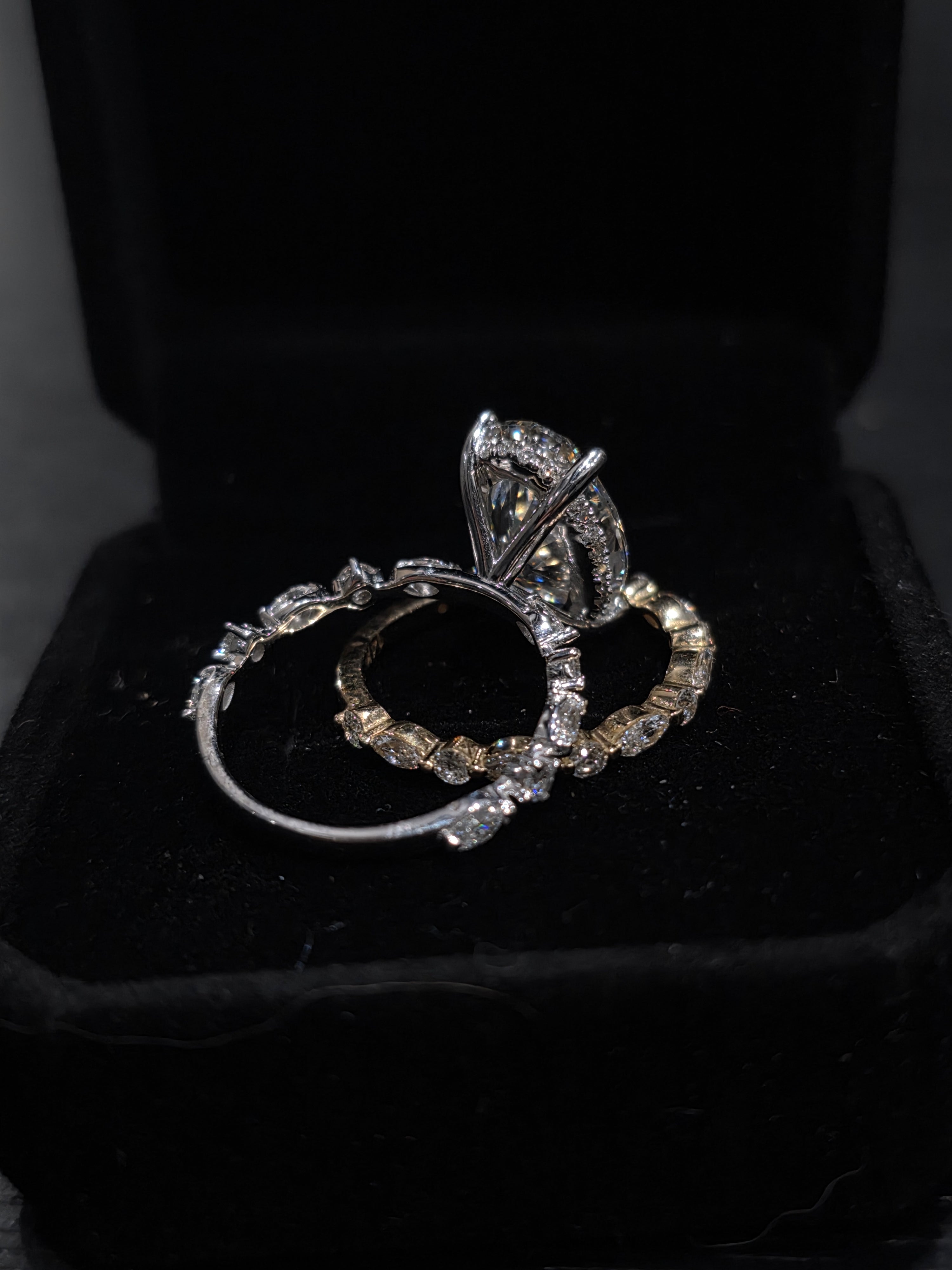 5.09ct VS2 Oval Cut Diamond Ring and Matching Band